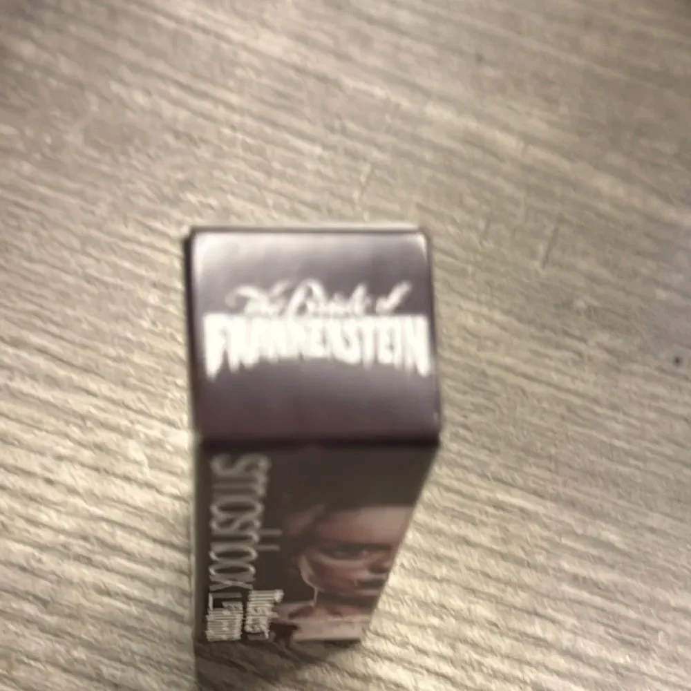 Smashbox Masters of Horror Lipstick